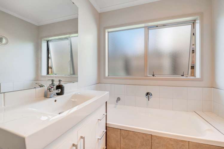 18 Driftwood Drive Red Beach_31