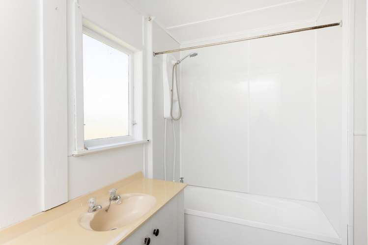 43b Main Road Te Karaka_14