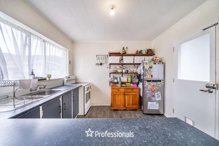 4 Bexley Grove Wainuiomata_15