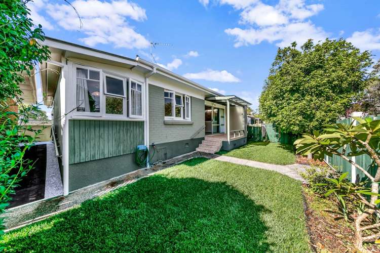 3/33 Tawhiri Road_0