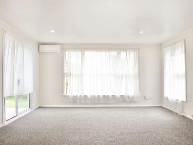  37 Pearl Baker Drive Ōtara_3