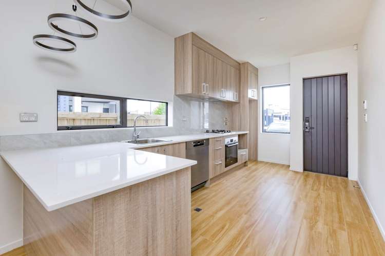 3 John Burn Road Takanini_3