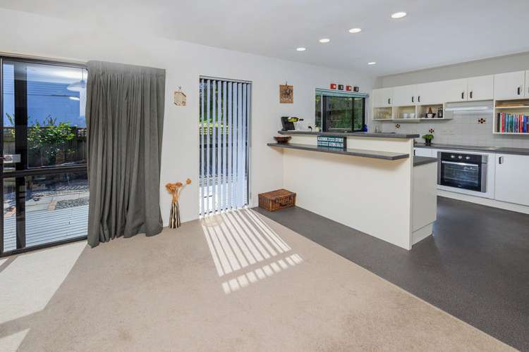 2/182 Queen Street Northcote Point_17