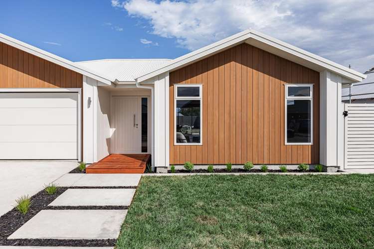 63 Pelorus Avenue Poraiti_21