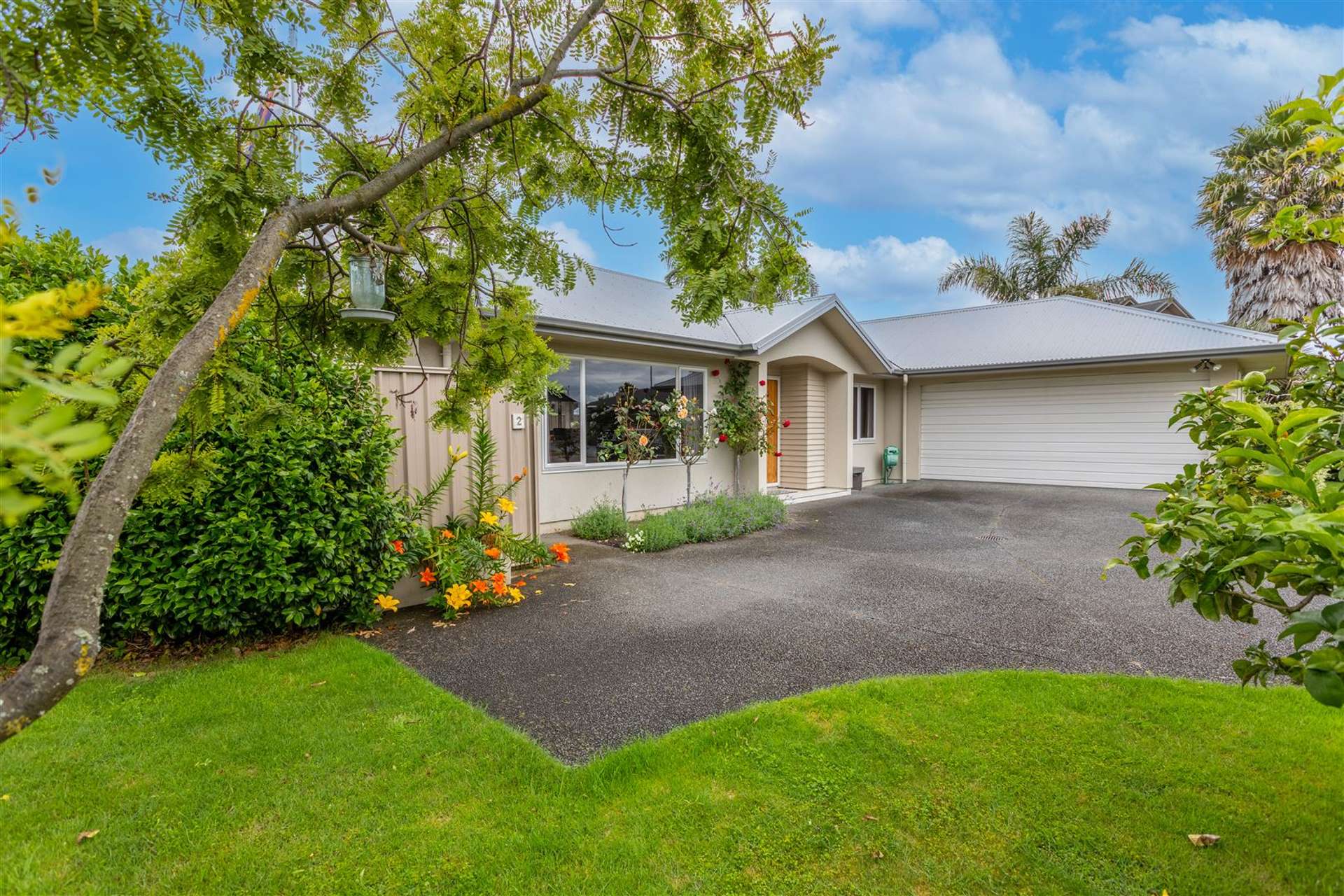 2 Arthur Close Clive_0