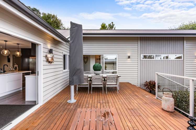 22 Outlook Road Greenhithe_16