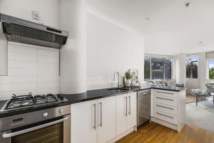 4h/21 Hargreaves Street Auckland Central_3