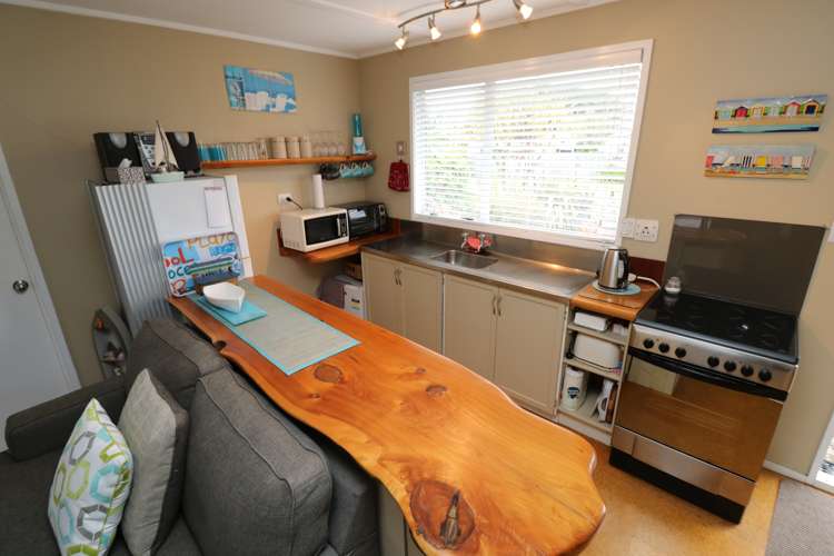 9 Barber Street Foxton Beach_8