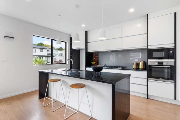 92 Admirals Court Drive Greenhithe_5