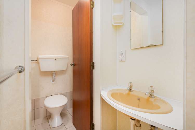 7 Rembrandt Avenue Tawa_21