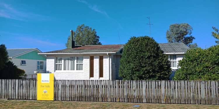 64 Brandon Street Featherston_11