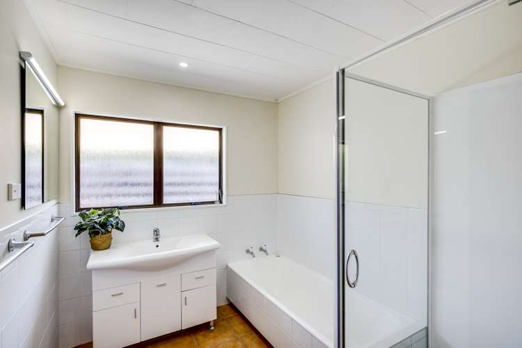 17 Churchill Drive Taradale_12