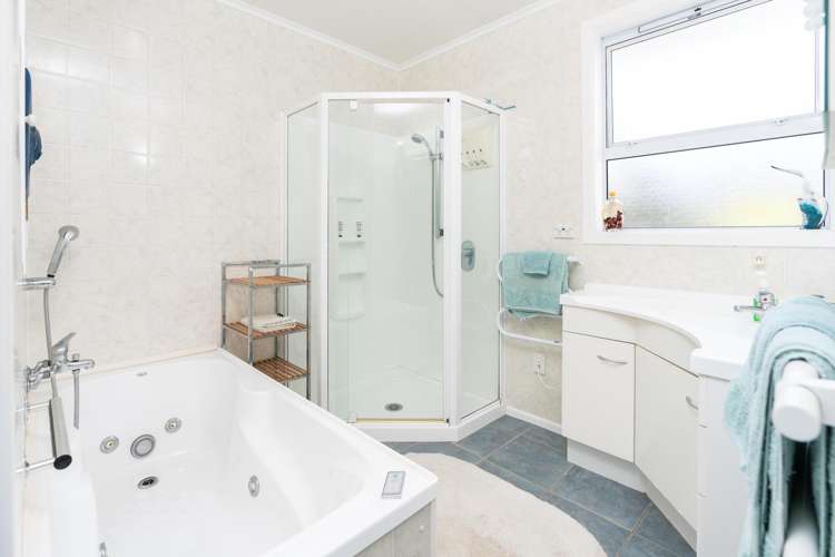 8 Boscobel Lane Tawa_15