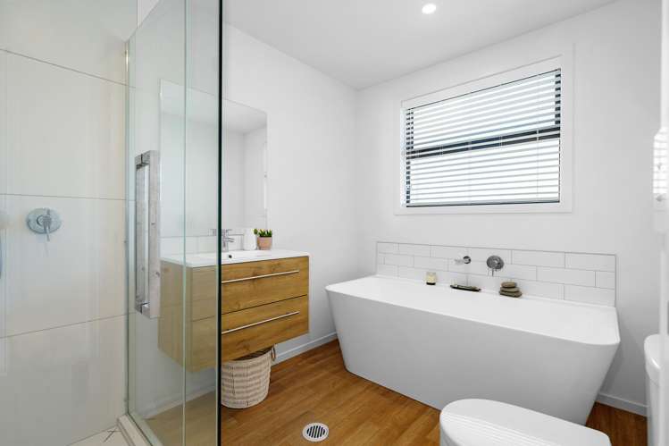 2/102 Swayne Road Cambridge_11