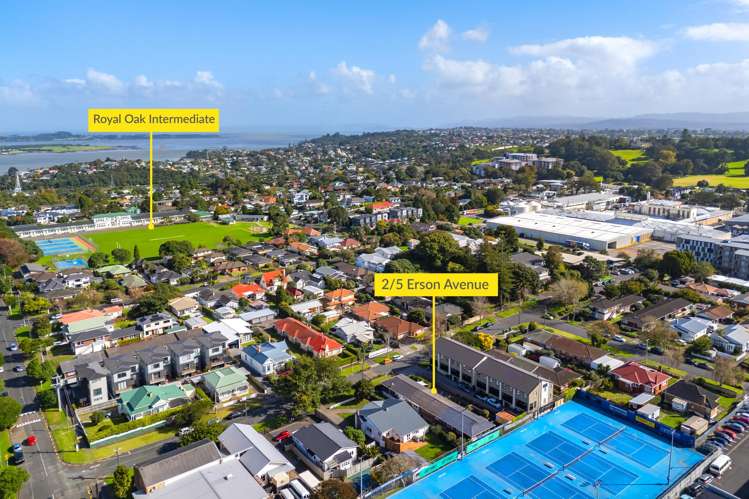 2/5 Erson Avenue Royal Oak_11