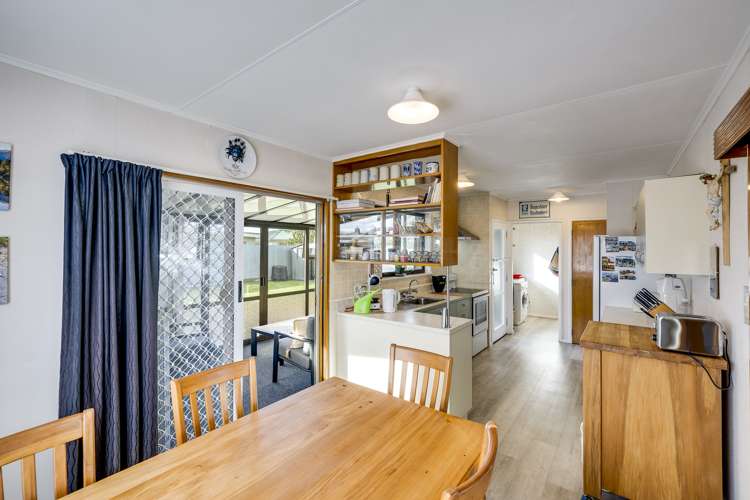24 Robinson Crescent Tamatea_5