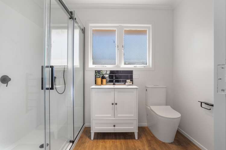 184 Tuhikaramea Road Dinsdale_8