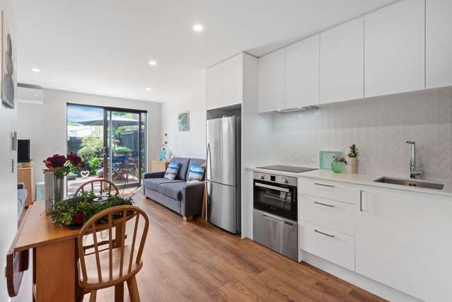 10/29 Bampton Street Burwood_3