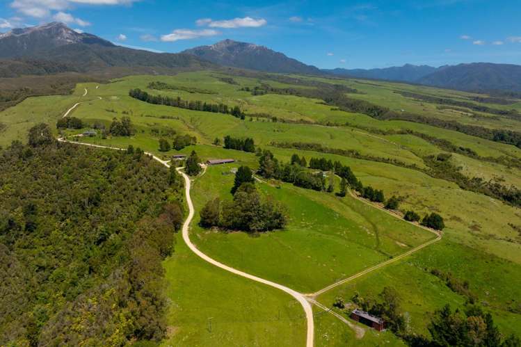 220 Quartz Range Road Bainham_0