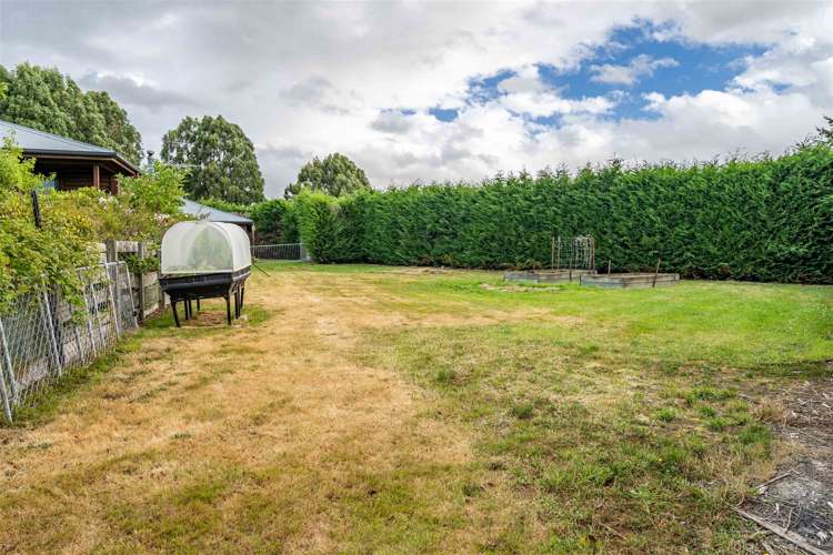 141 Mckinnon Road Gore Surrounds_27