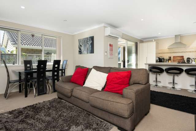 4 Barossa Way Brookfield_2