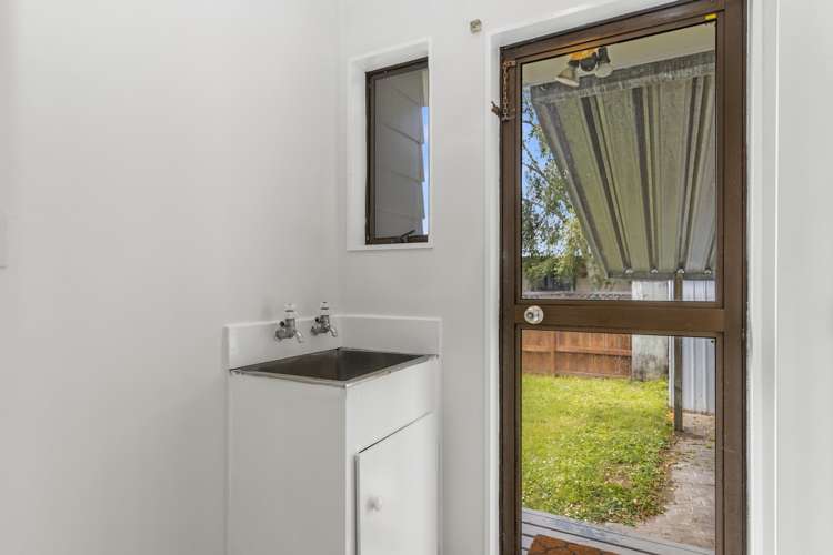 10 Taksan Place Pukete_6