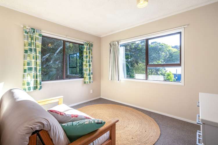 11a Beatty Parade Surfdale_13