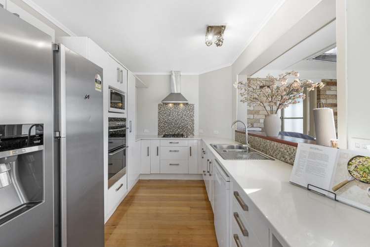 47 Clark Road Pahurehure_2