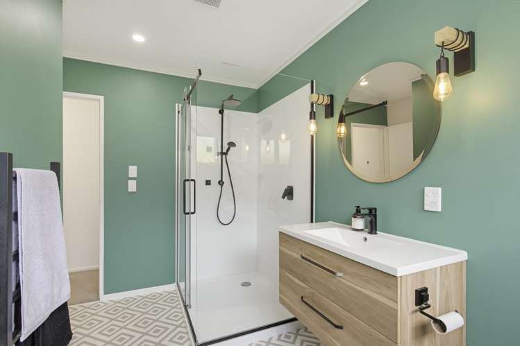 102 Tauhinu Road Miramar_9