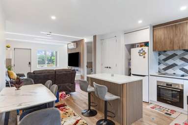 115E Luke Street East_3