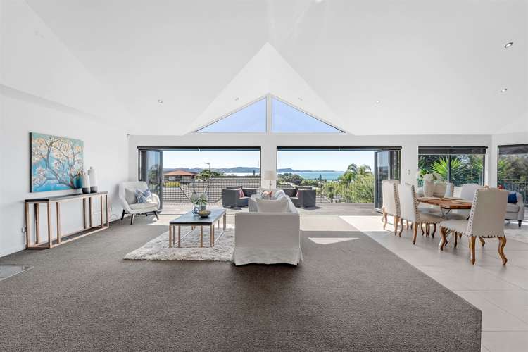 210 Whangaparaoa Road Red Beach_7