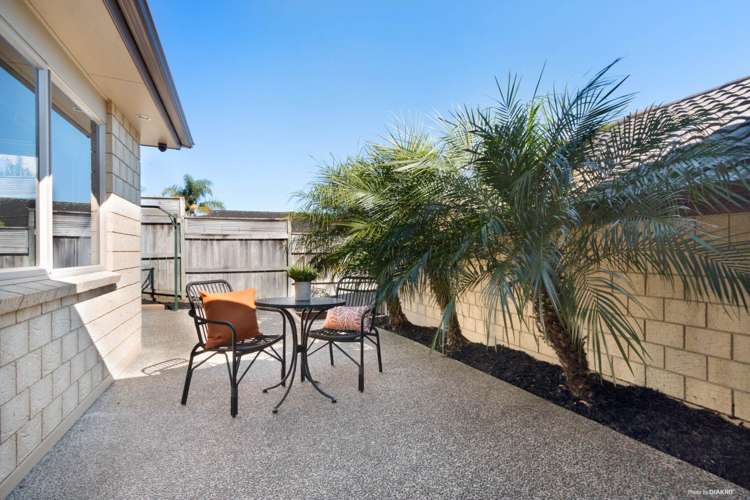 61 Salford Crescent Flat Bush_12