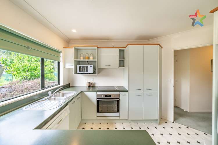 2/20 Mawson Street Waiwhetu_14