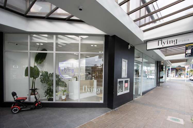 Retail/129 Hurstmere Road_0