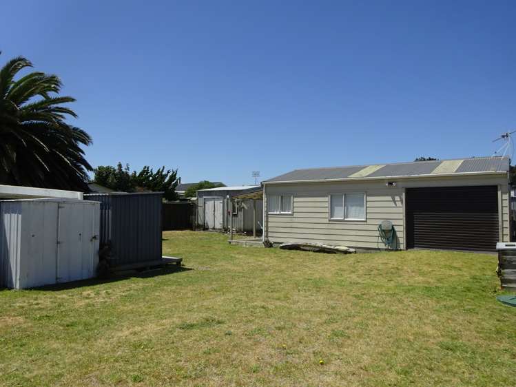 29 Ruanui Street Himatangi Beach_19