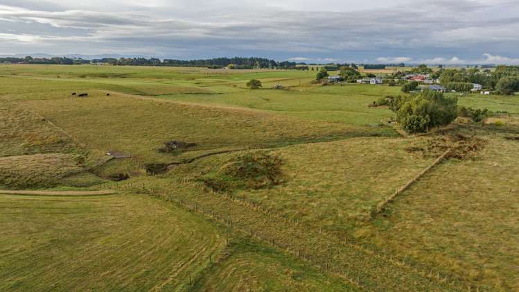 68 Cemetery Road Sanson_8