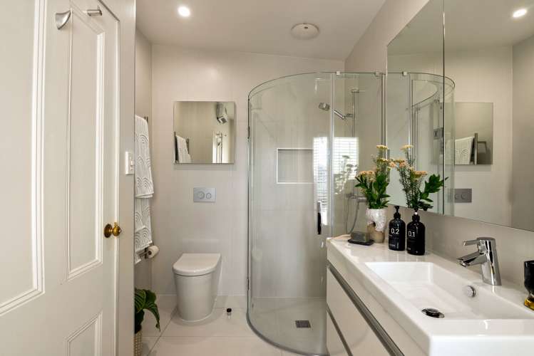 16 Hawker Street Mount Victoria_13