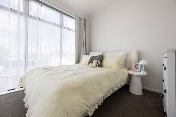 7/13 Vialou Street Hamilton Central_16