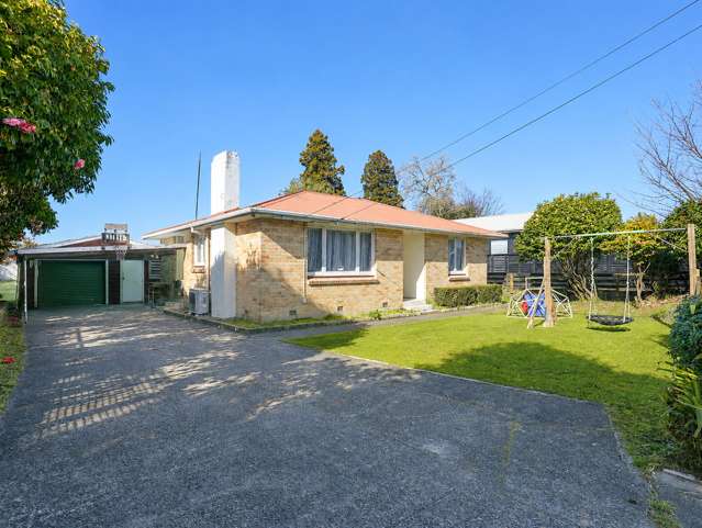 Solid Brick Home on 1,011sqm