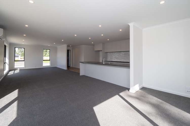 37 Geoff Geering Drive Netherby_9