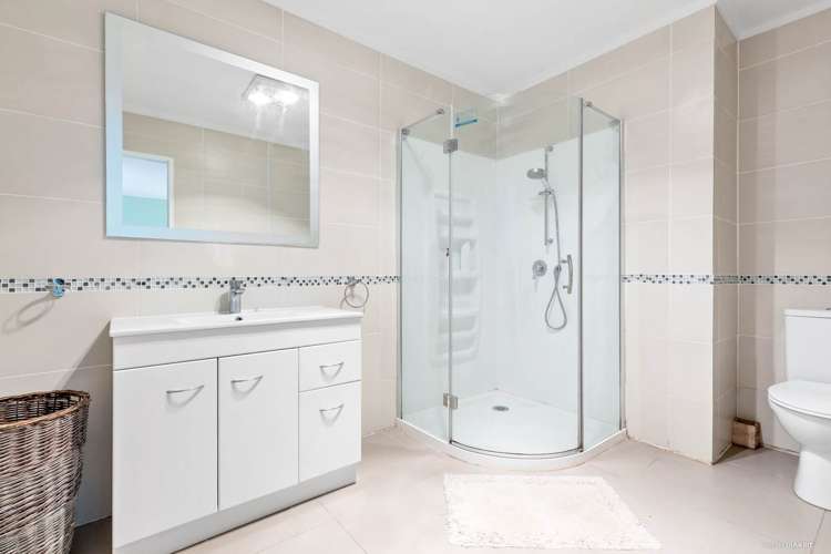 9 Lemon Grove Lane Greenhithe_8