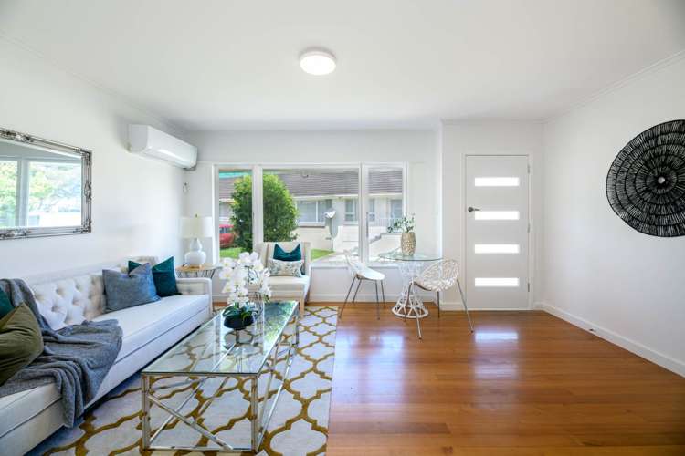 2/58a Taharoto Road Takapuna_6