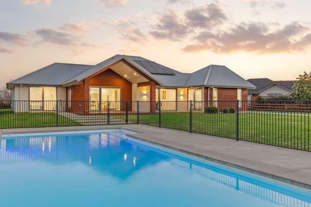 Super Stunning – Pool Perfection