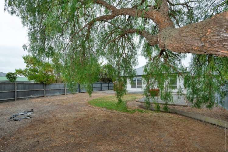 10 Bideford Place Dallington_26