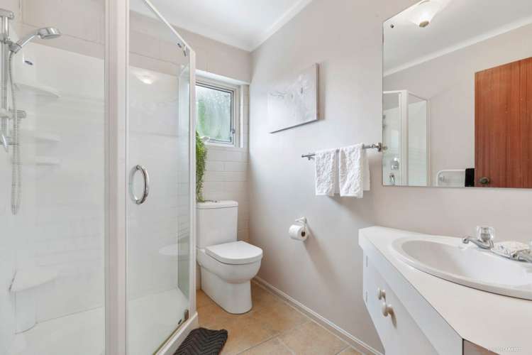 2/9 Marama Street Castor Bay_11