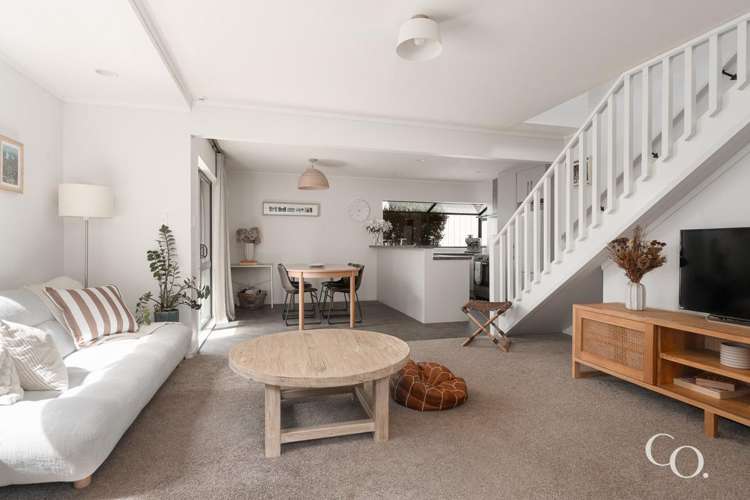 6B Canberra Place Bellevue_6