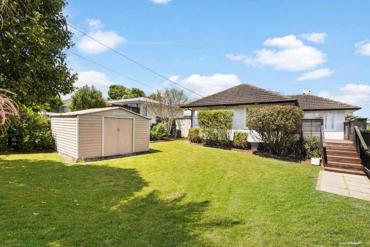 22 Strid Road Te Atatu South_11