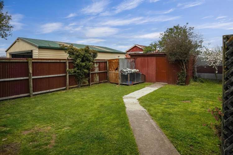 8 Leslie Street Culverden_23