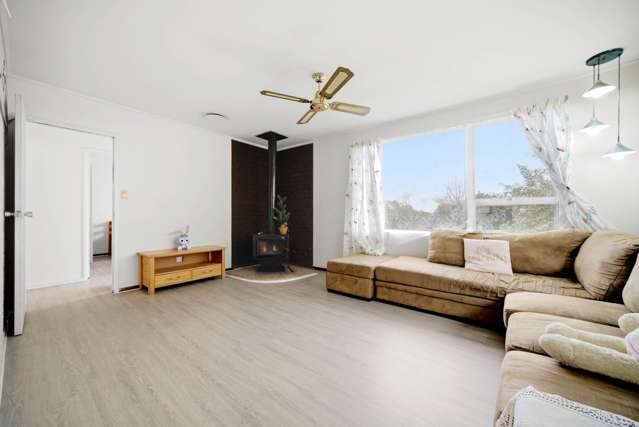 16 Wanita Place Totara Vale_3