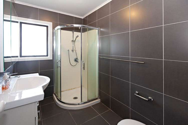 8 Wilsher Crescent Henderson_18